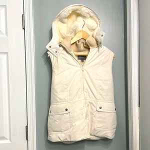 Ann Taylor off white winter vest M